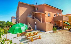 Apartments Biljana 1480